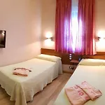 Hostal De La Torre Hostal Economico